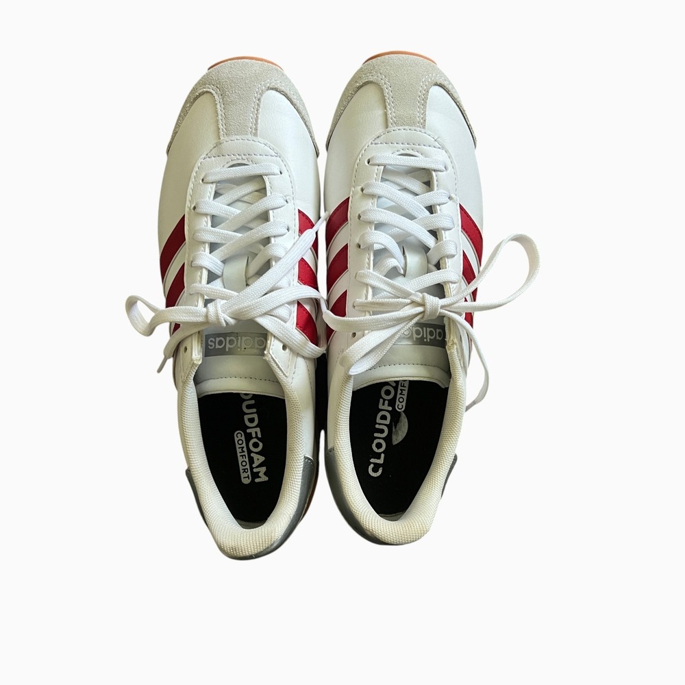 adidas Runvista Womens 8.5 White Red Gum Sneakers Cloudfoam Comfort KI6037 - Picture 1 of 7